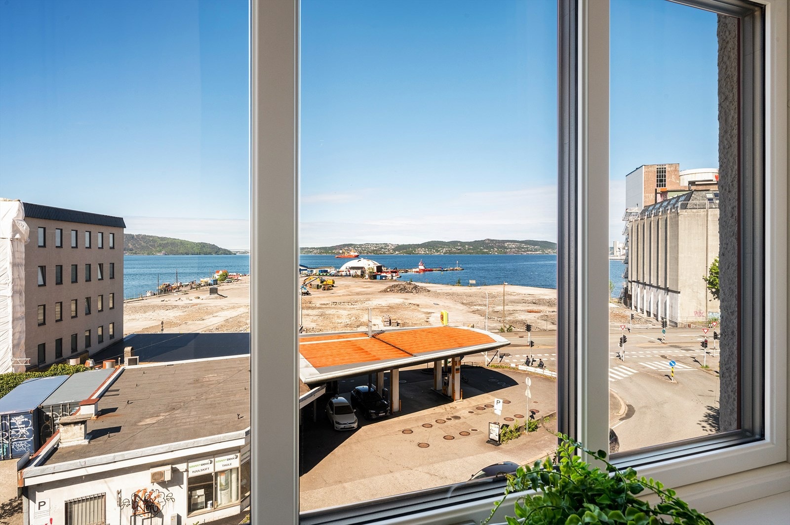 - Det gjøres oppmerksom på at det er planlagt bebyggelse på Neumann-tomten. Dette vil påvirke utsikten - Galleribilde