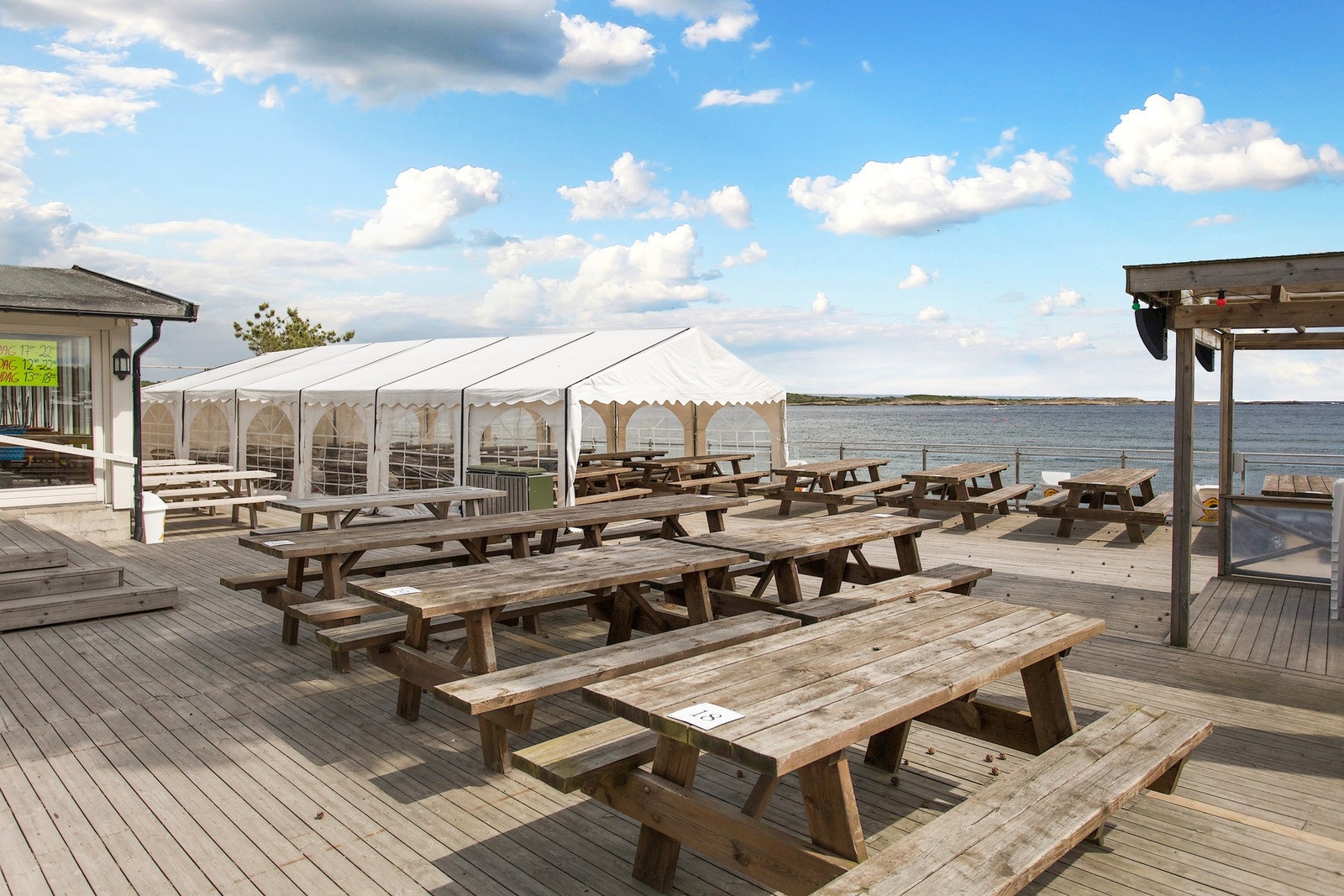 Pub/restaurant/butikk i umiddelbar nærhet. Galleribilde