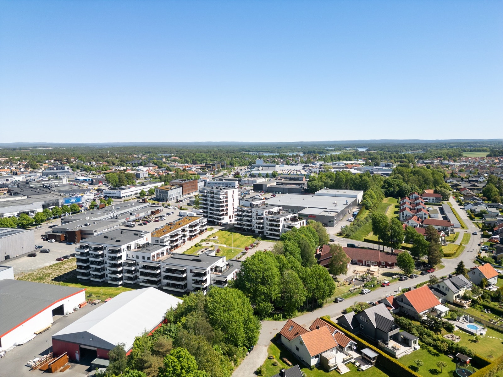 Flott beliggenhet i smørøyet på Ekholt Galleribilde