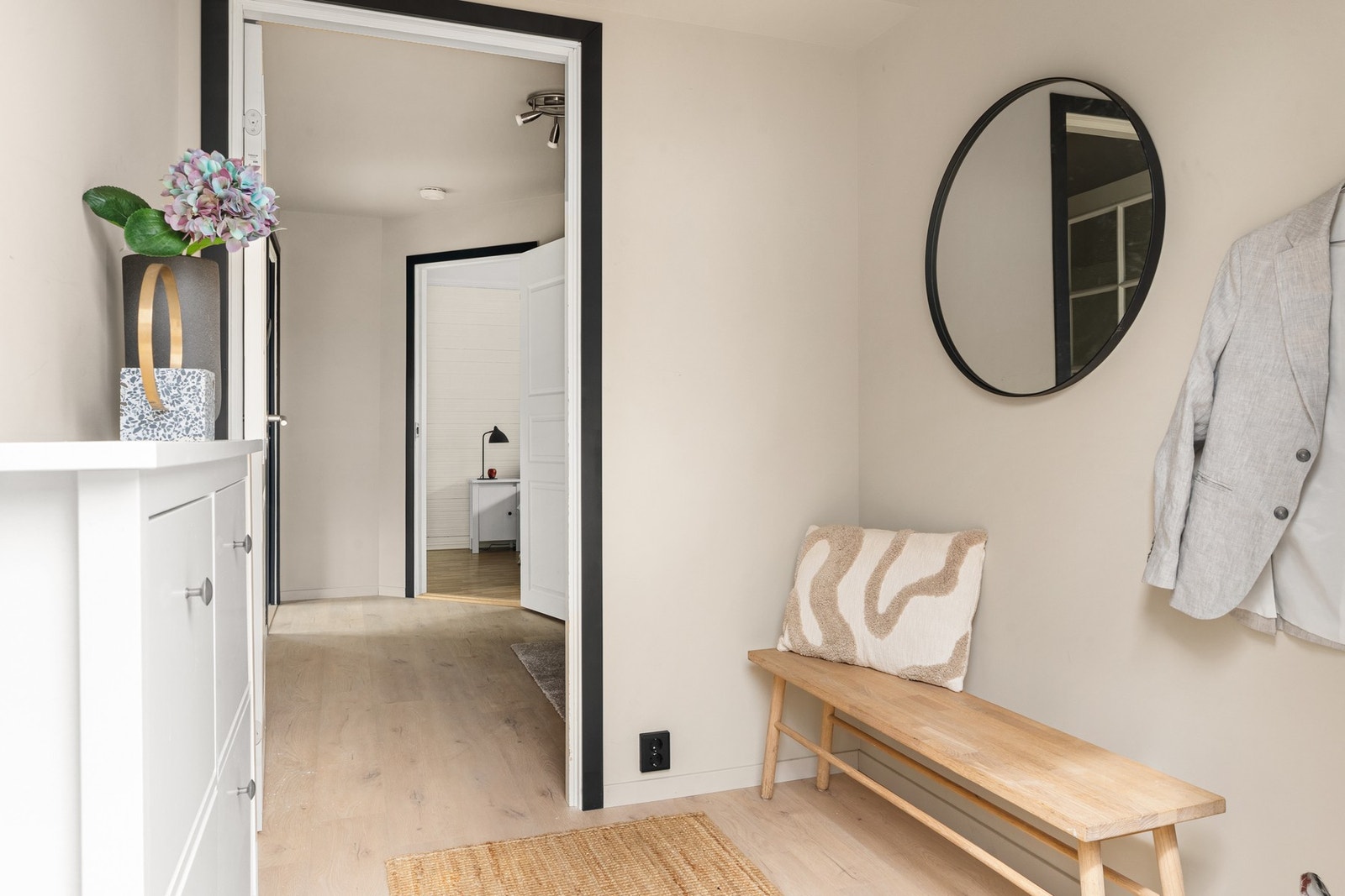 Hoveddelens inngangsparti ligger i denne etasjen. Galleribilde