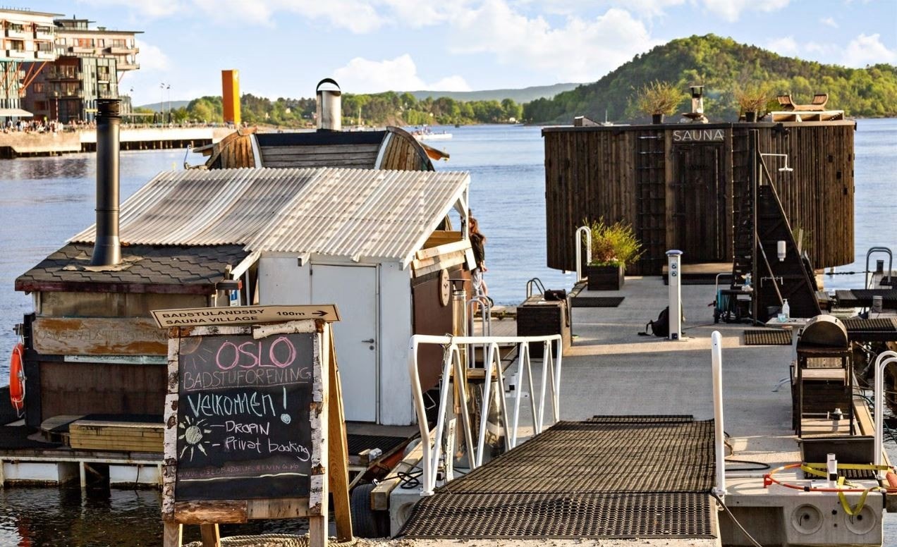 Oslo badstueforenings badstuer er populære og her kan et bad og badstu nytes sommer som vinter! Galleribilde