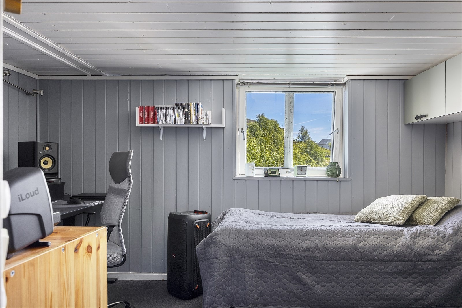 Innredet rom i kjelleren. Rommet er ikke godkjent for varig opphold grunnet takhøyde. Galleribilde