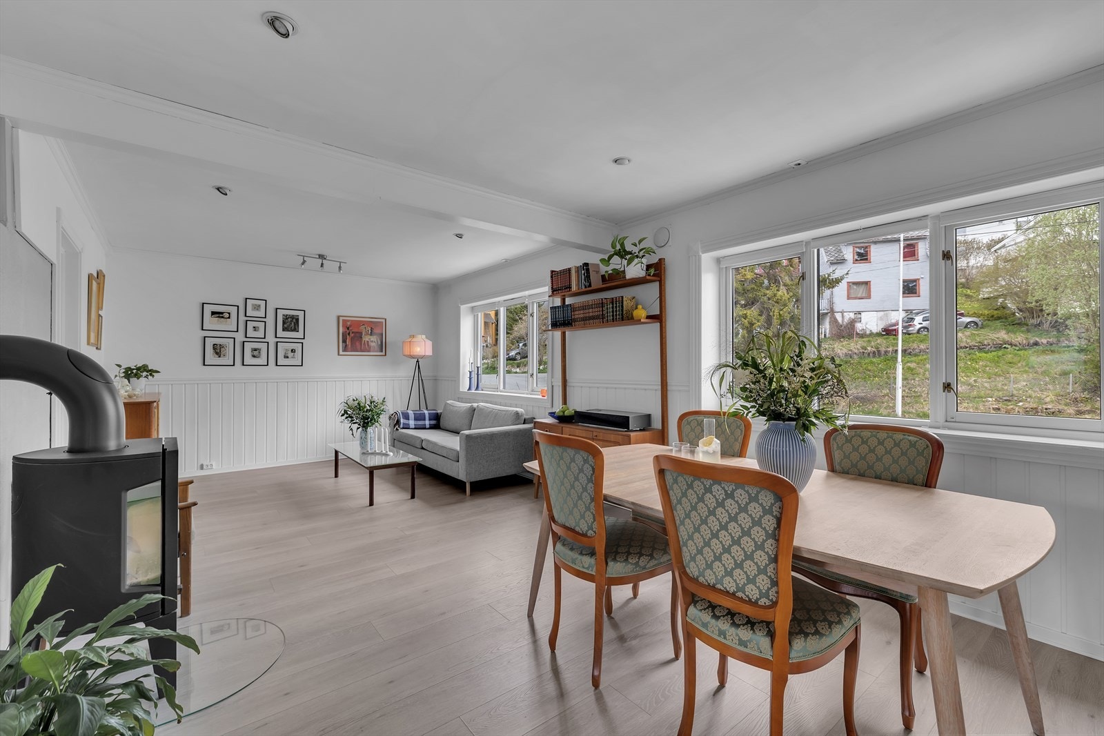 Downlights i taket med dimmefunksjon Galleribilde