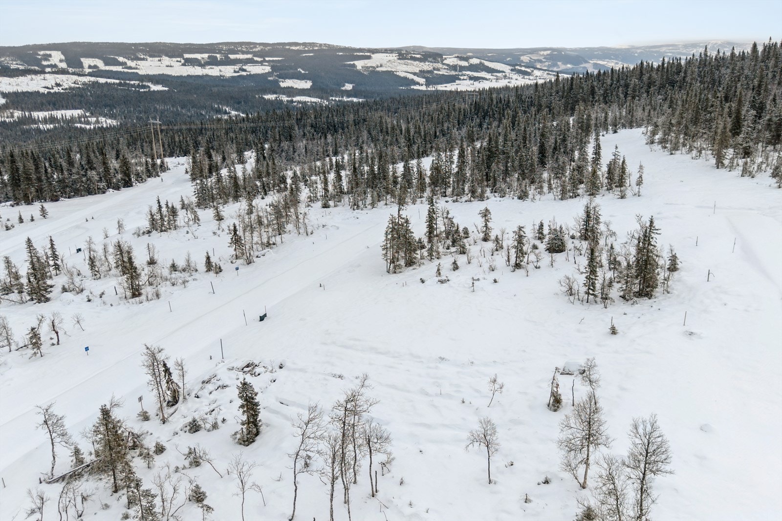 Området byr på et løypenett på 600 km for langrenn, med spor som går gjennom hyttefeltet. Galleribilde