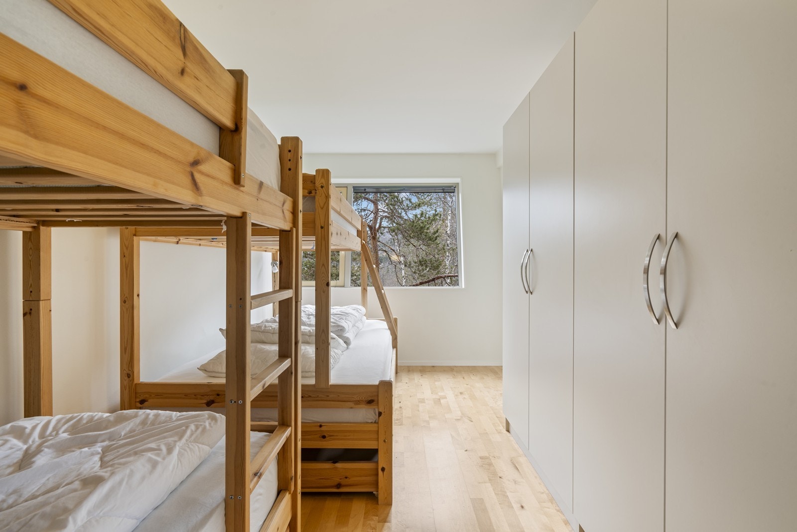 Køyerommet med plass til mange. Galleribilde