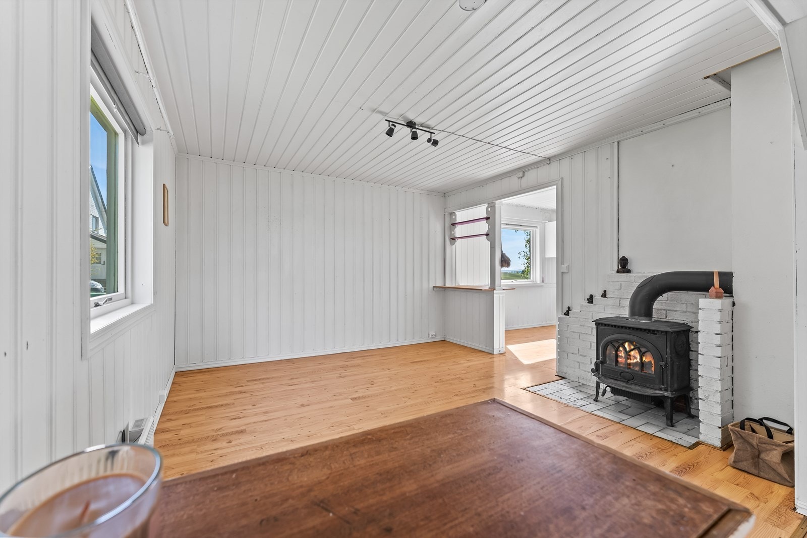 Her kan spisebordet innredes for hyggelige måltider. Galleribilde