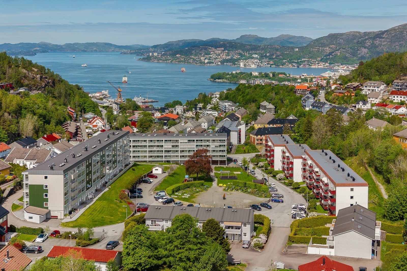 Fra Melkeplassen er det kort vei til sentrum, samtidig som man har naturen rett utenfor døren. Galleribilde
