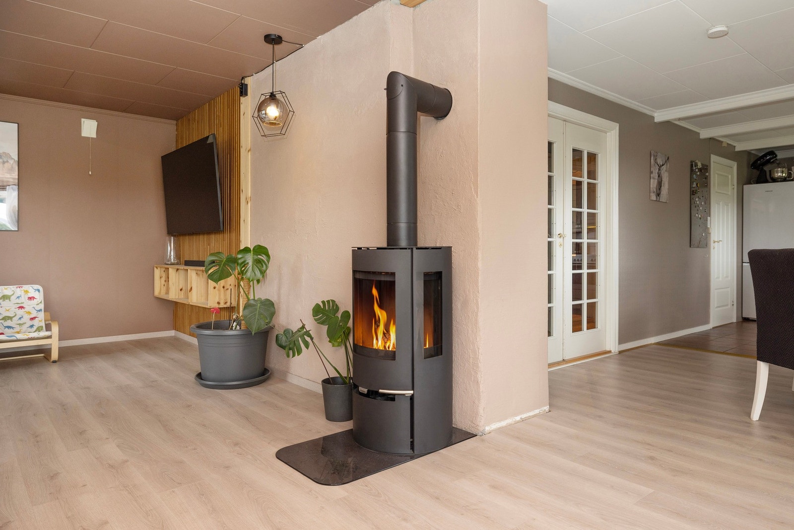 Peisovn for hygge og ekstra varme på kalde vinterdager. Galleribilde