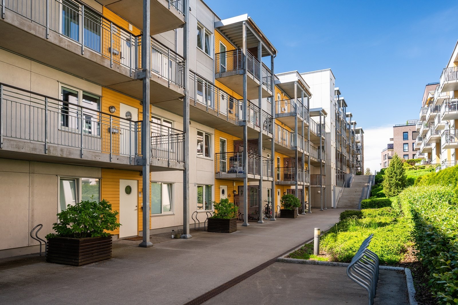 Fasade sett fra indre gårdsrom. Galleribilde