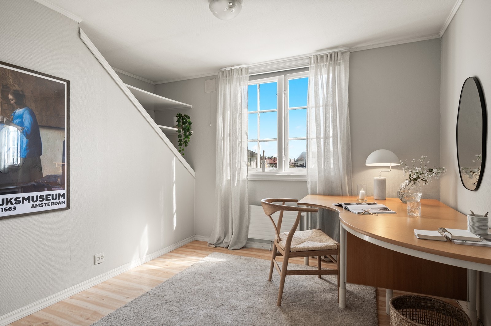 Det fjerde rommet i etasjen, også dette med god plass og gode lysforhold (På de godkjente byggetegningene var ikke dette et eget rom som i dag, men en del av gangen i 2. etasje) Galleribilde