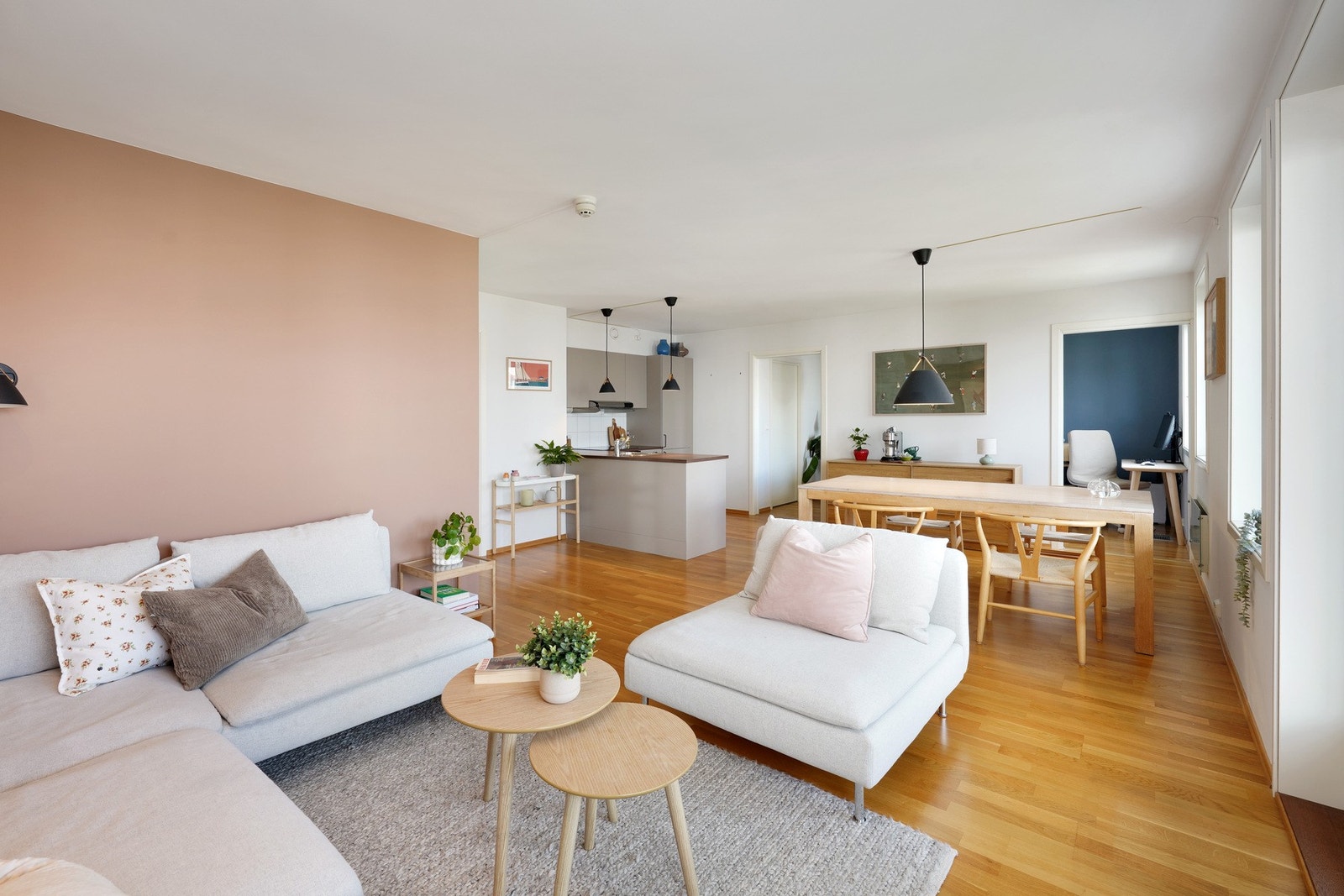 Oppvarming via fjernvarme - balansert ventilasjon Galleribilde
