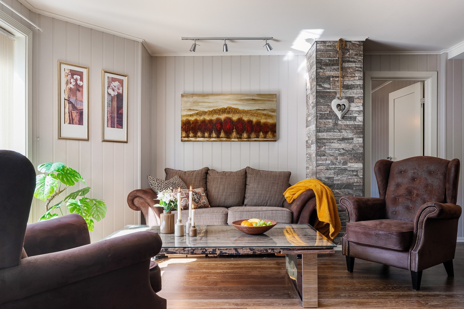 Leiligheten er gjennomført, smakfullt innredet og med en veldig god planløsning. Galleribilde