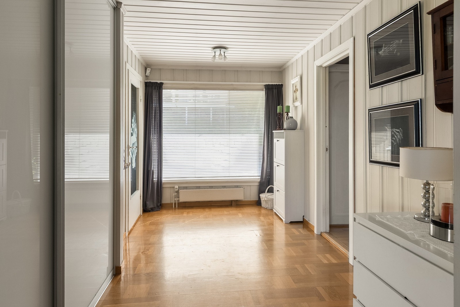 Mellomgang med avhengsmuligheter Galleribilde