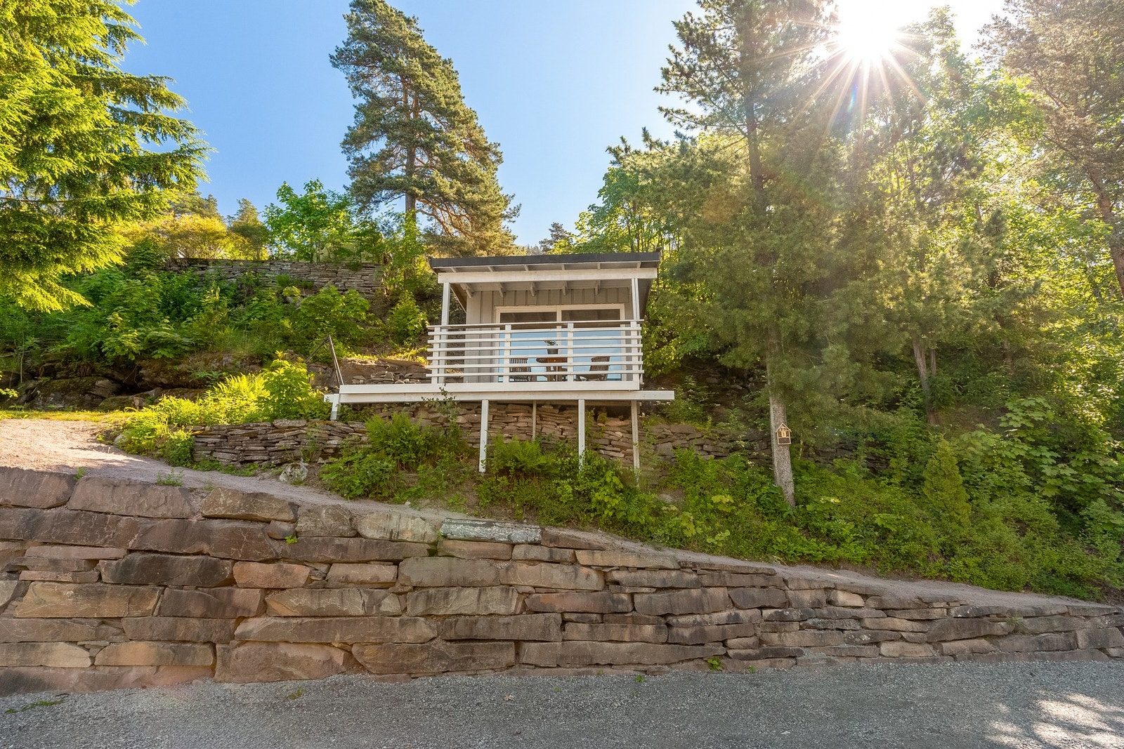 Sti ned til gårdsplassen Galleribilde