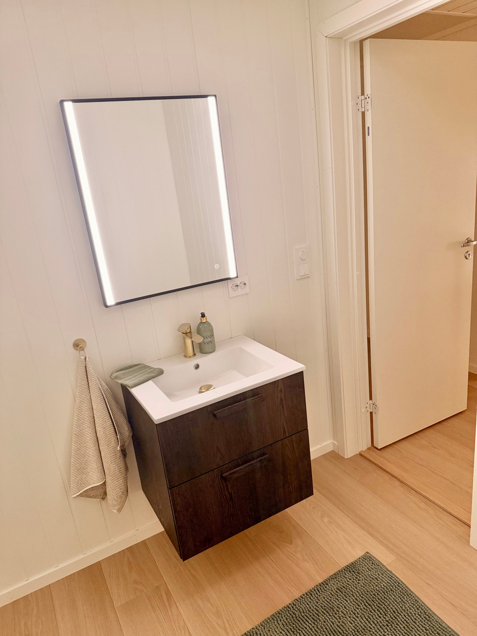 Praktisk WC på loftet. Galleribilde