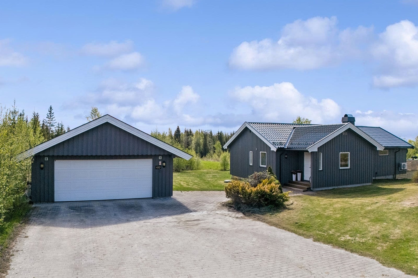 Velkommen til Sjølivegen 410! Foto: Bente Nijora Aalberg v/Efkt Norge AS Galleribilde