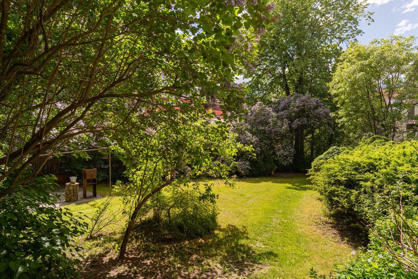 Et grønt og skjermet fellesområde midt i byen. Galleribilde