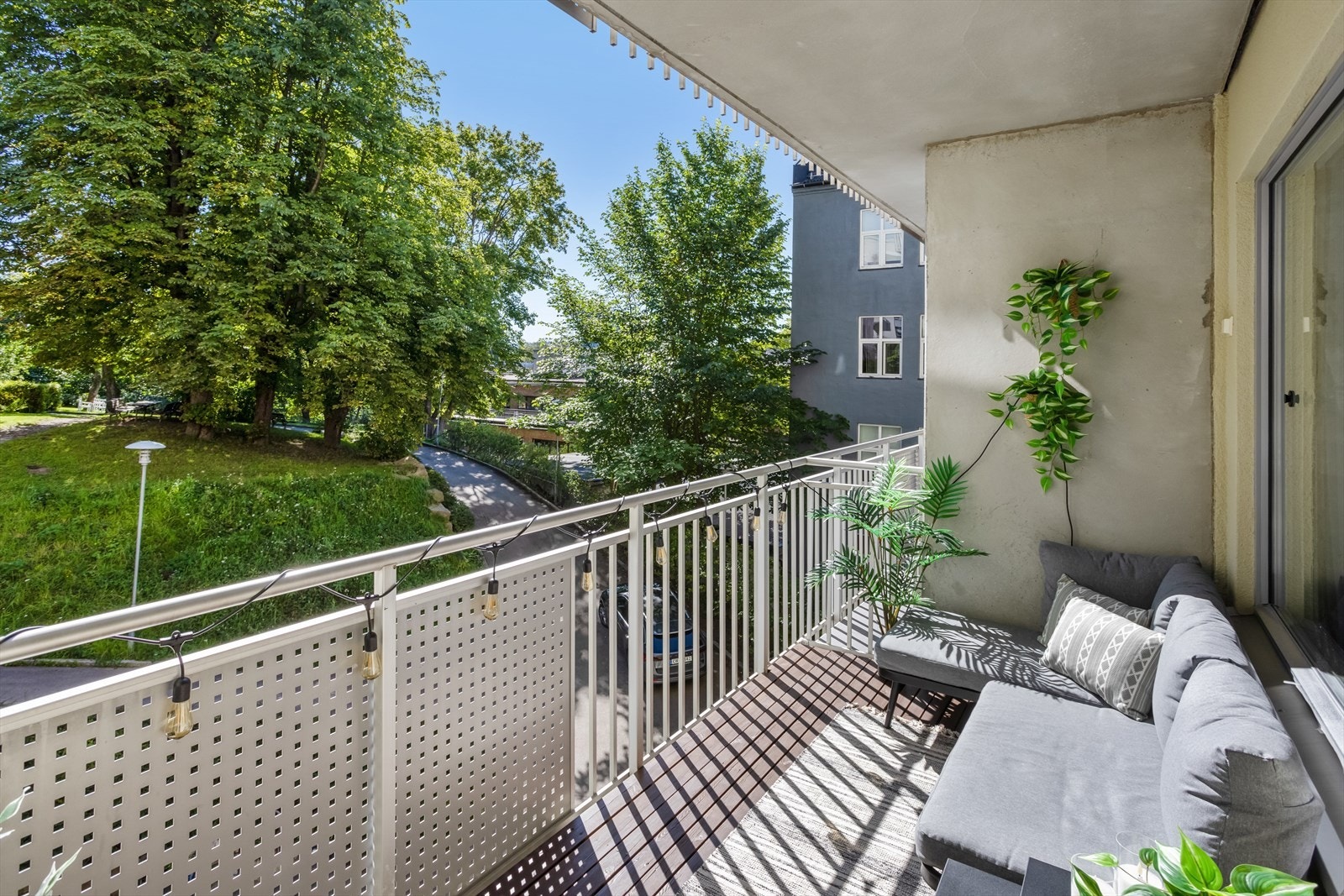 Linn Wendel v/DNB Eiendom har gleden av å presentere Maridalsveien 33L! Dette er en pen 3-roms selveier med heisadkomst og stor nydelig balkong. Galleribilde