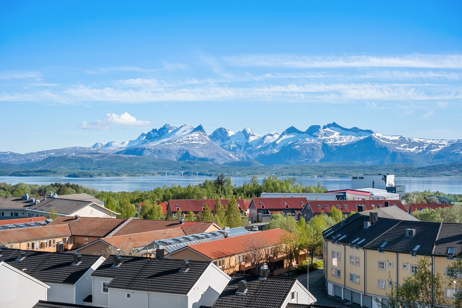 Nyt flott utsikt fra balkongen Galleribilde