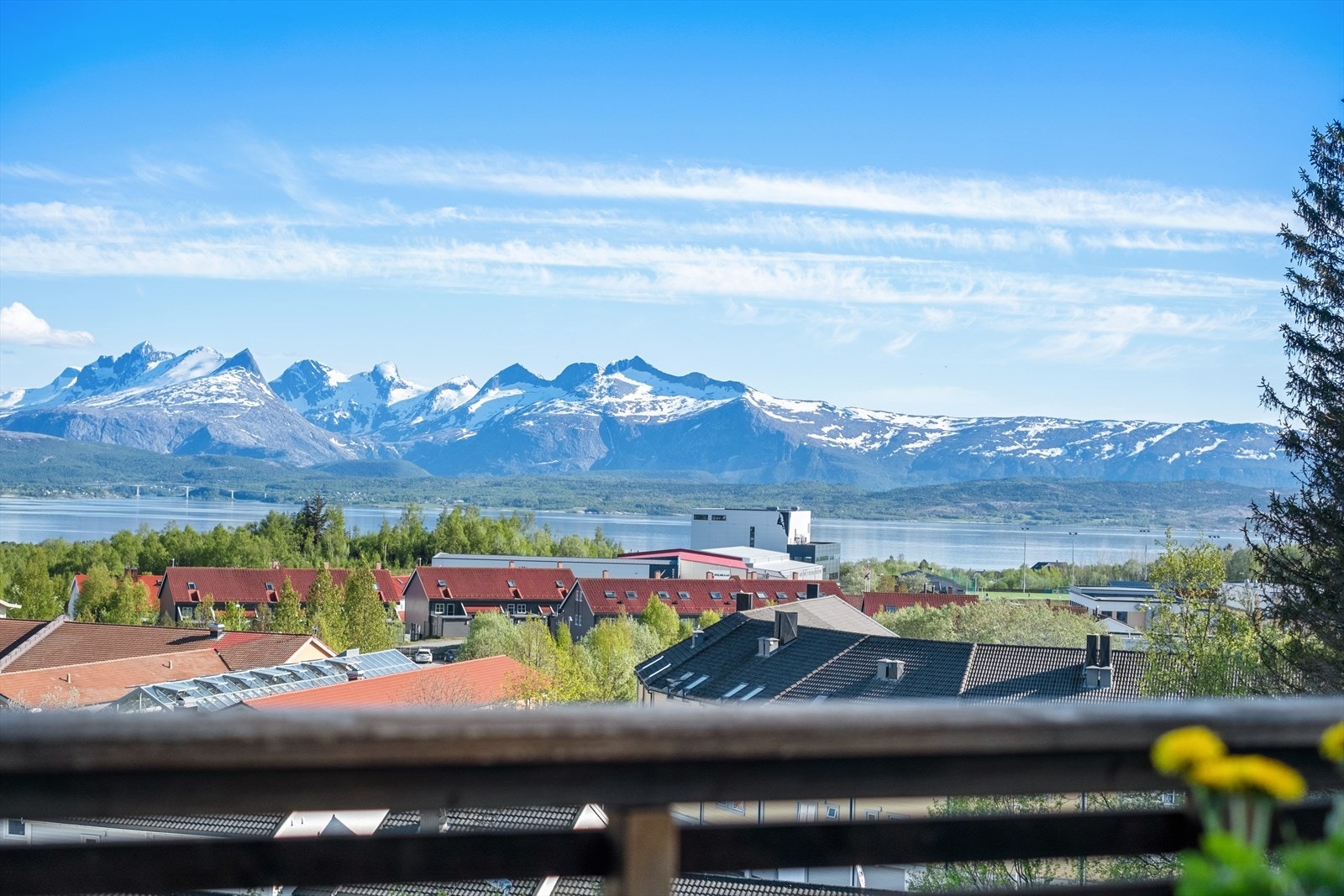 Utsikt fra balkong. Galleribilde
