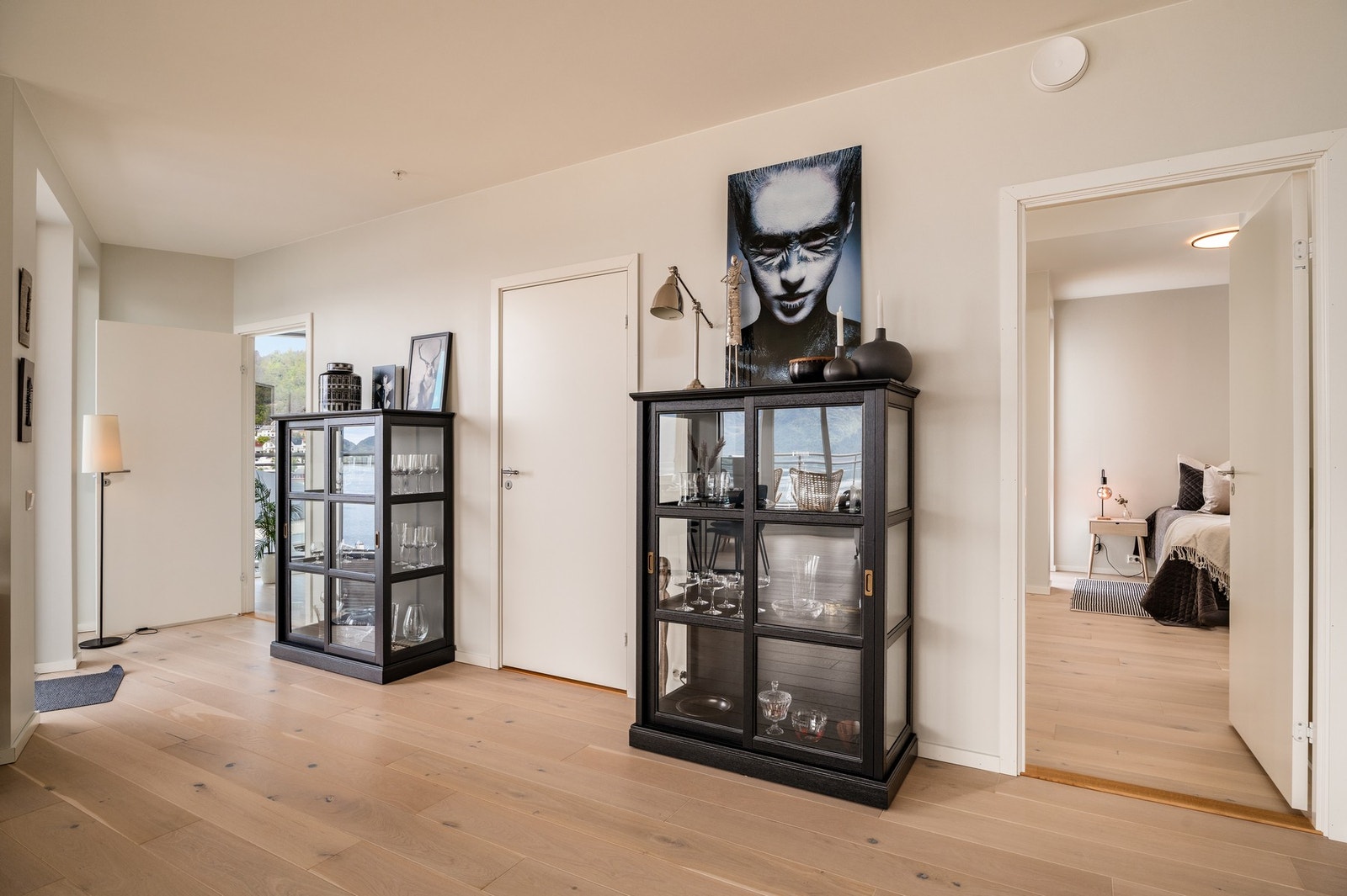 Leiligheten har tre soverom, praktisk plassert på rekke. Galleribilde