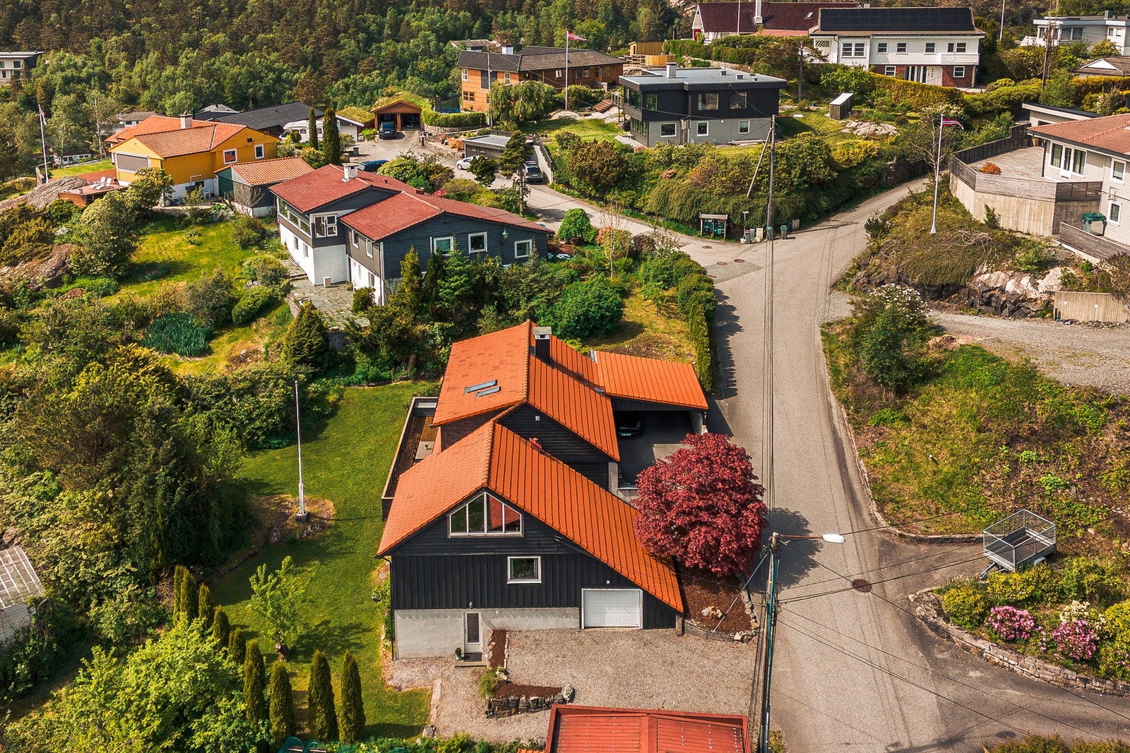 - Ved besøk er det mulighet for parkering foran carporten - Galleribilde
