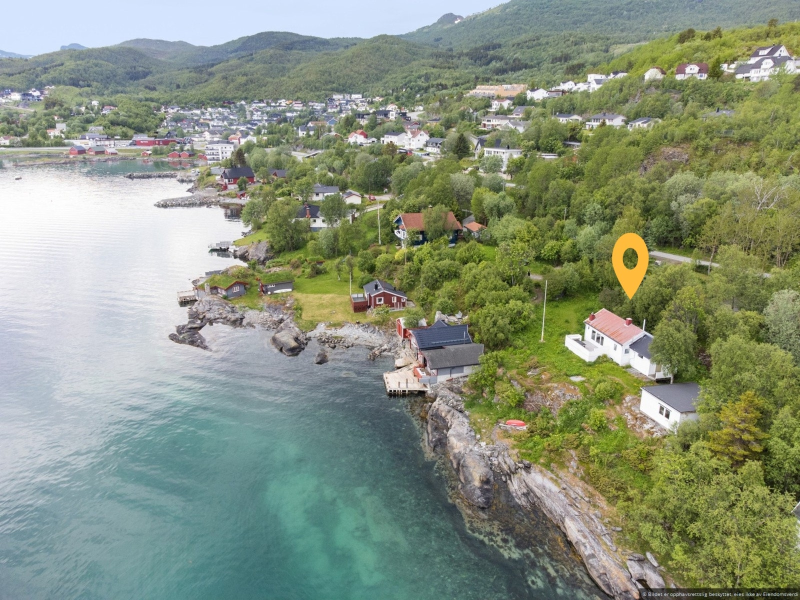 - I 2024 ble eiendommen sammen med naboeiendom omregulert til boligformål. Galleribilde