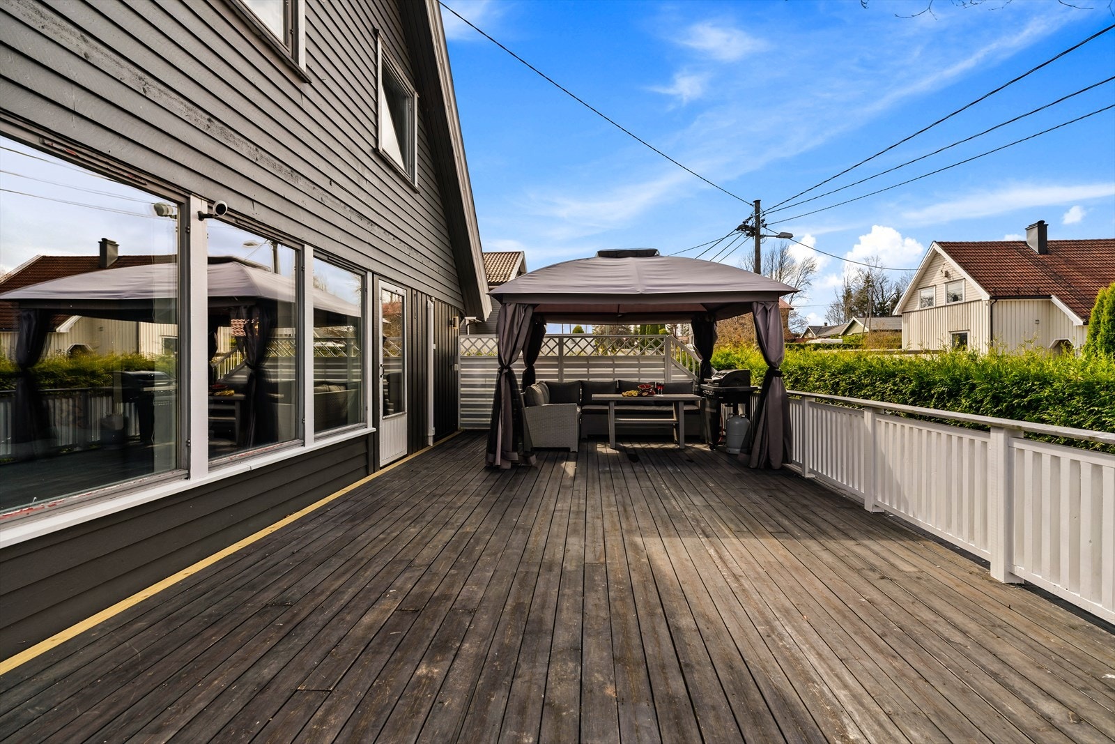 Solrik veranda på ca. 44 m² Galleribilde