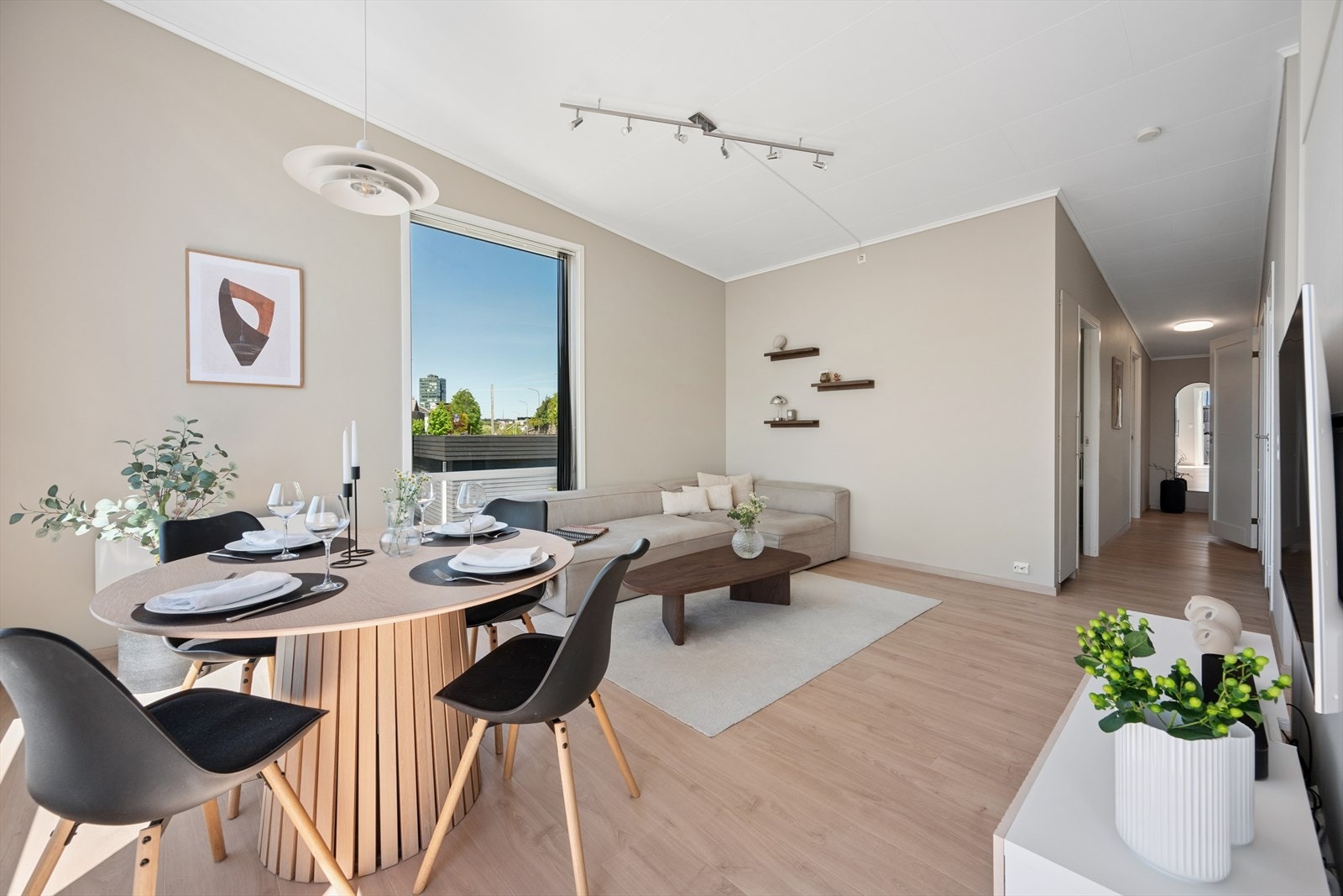 DNB Eiendom v/Olav Kristiansen Aske har gleden av å presentere Hetlandsgata 55! Galleribilde