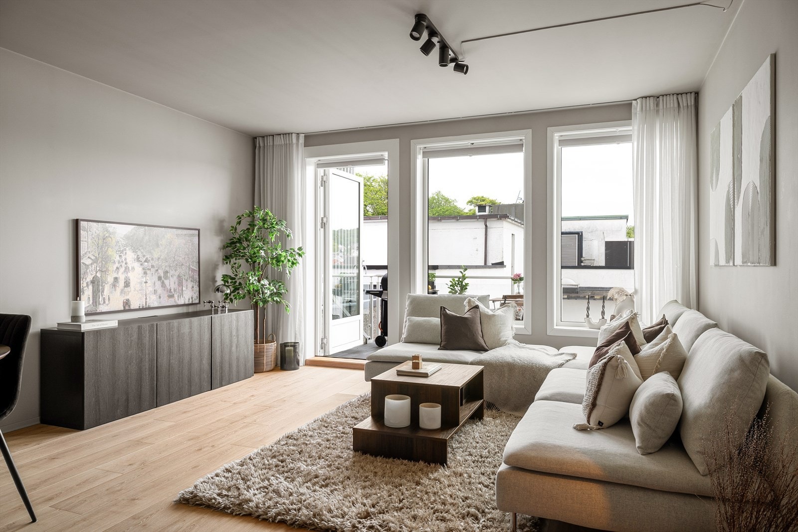 Nordvik Bolig v/Carl Åge Herrem har gleden av å presentere Engelsminnegata16B! Foto: Kristine Tofte. Galleribilde