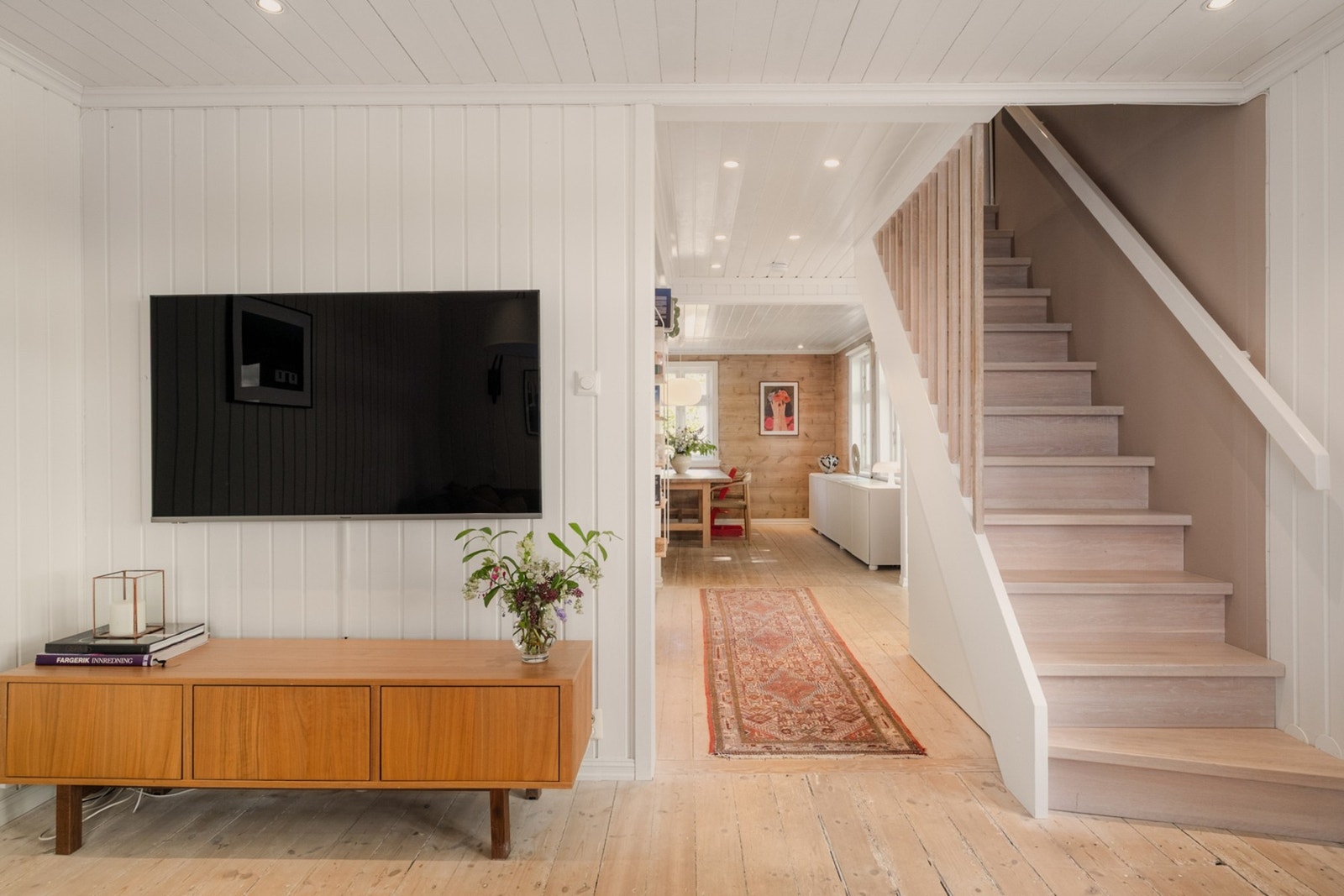 Trappen ble skiftet i 2019 av Vestlandstrappen AS. Galleribilde