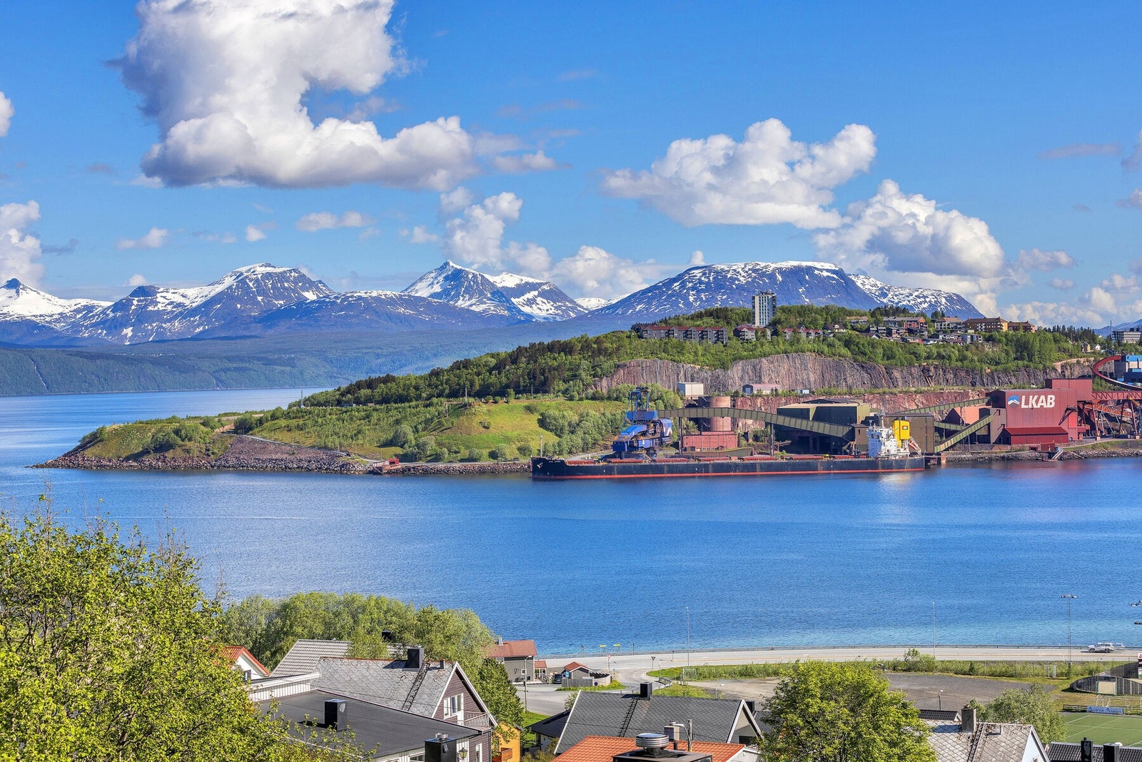 Utsikt mot utskipningshavnen i Narvik. Galleribilde