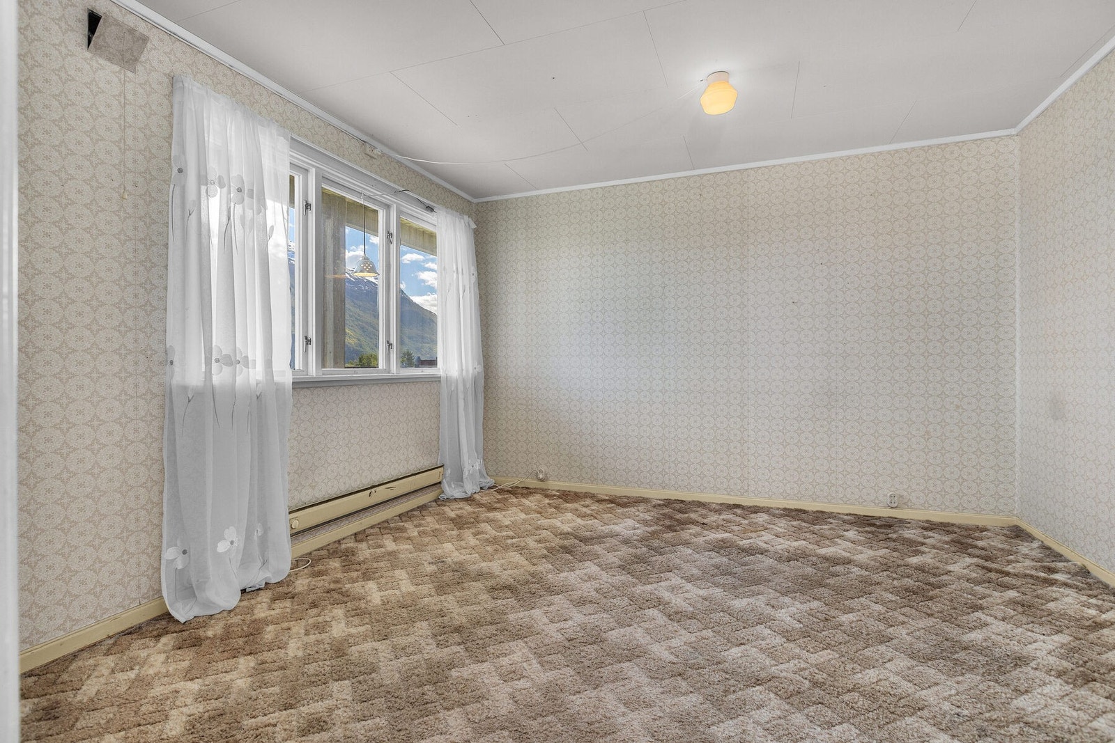 Underetasjen er innredet med en ekstra stue. Galleribilde