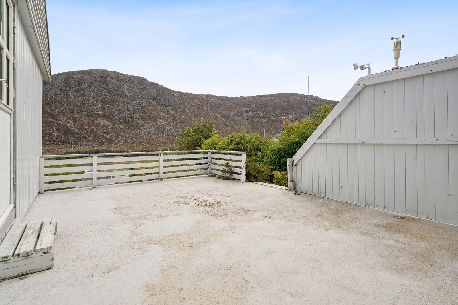 Verandaen har godt med plass - ca. 26 m² Galleribilde
