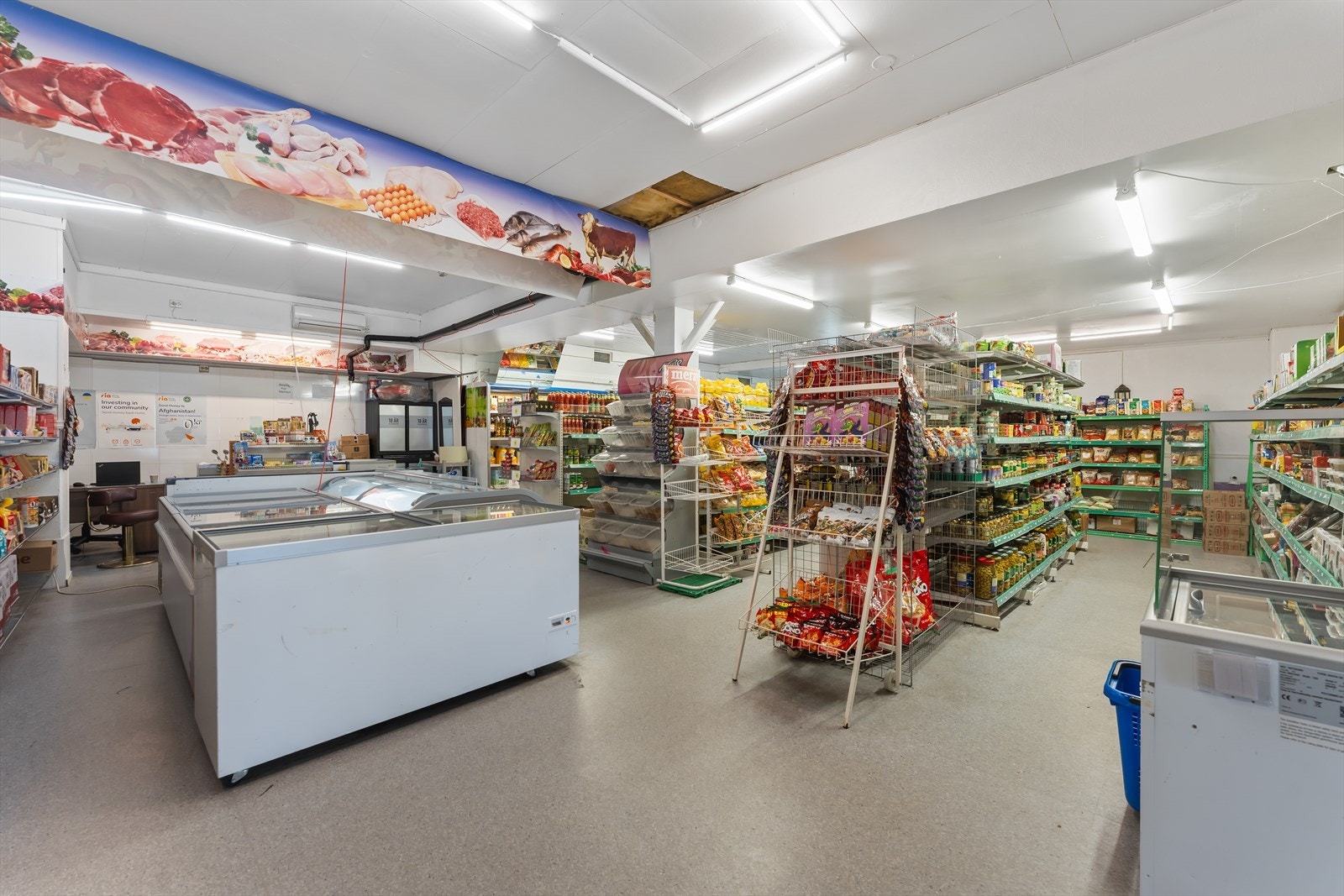 Butikklokale som har inngang direkte på bakkeplan. Galleribilde