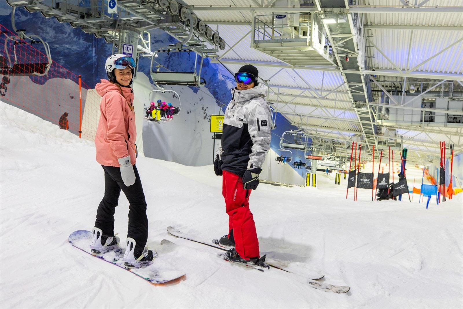 SNØ - verdens råeste helårsarena for snøopplevelser - perfekte forhold for alpint, langrenn, snowboard og andre vinteraktiviteter. Galleribilde
