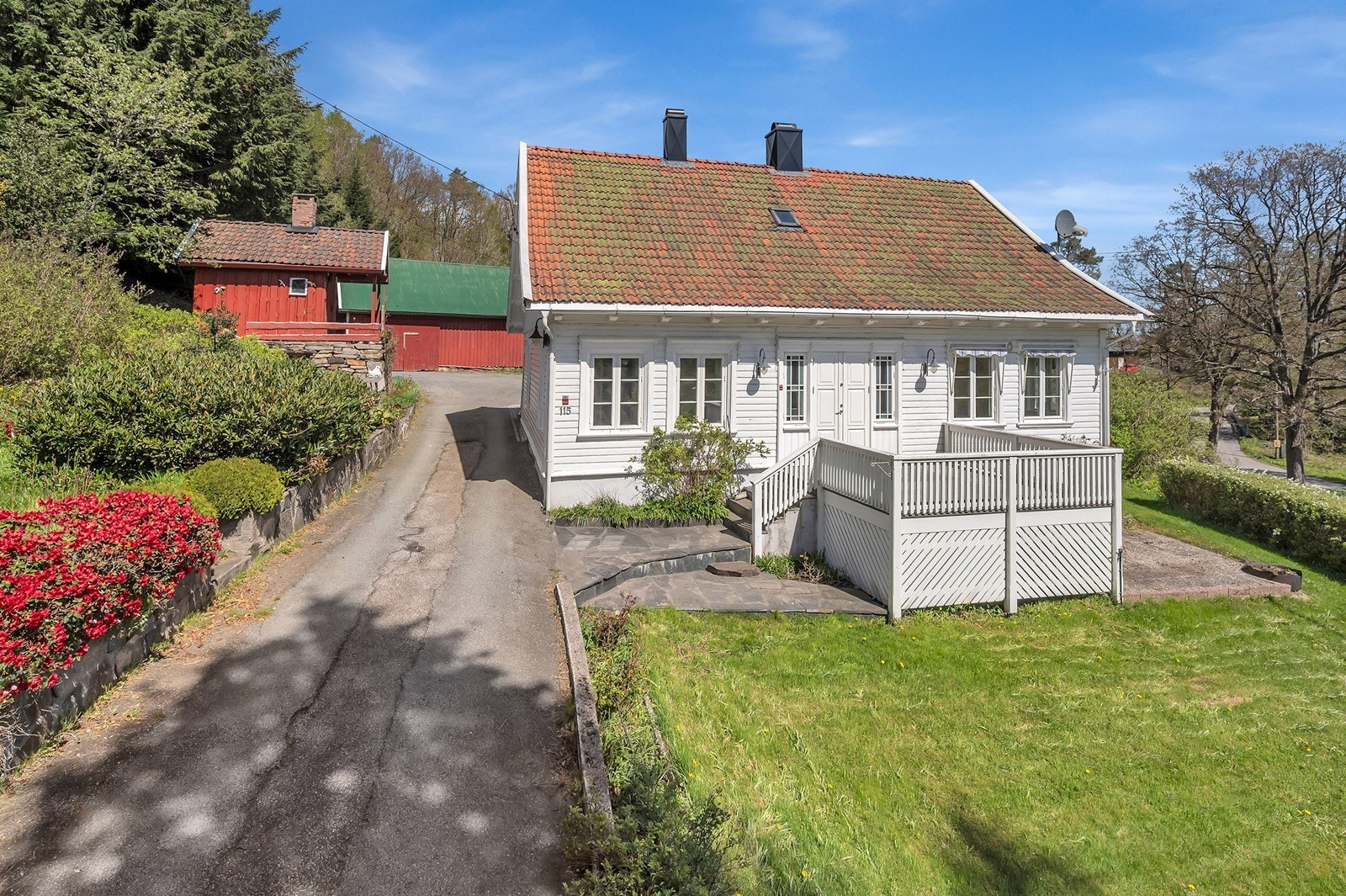 Velkommen til Dvergsnesveien 115 presentert av Eiendomsmegler Norge v/Runar Høygilt Galleribilde