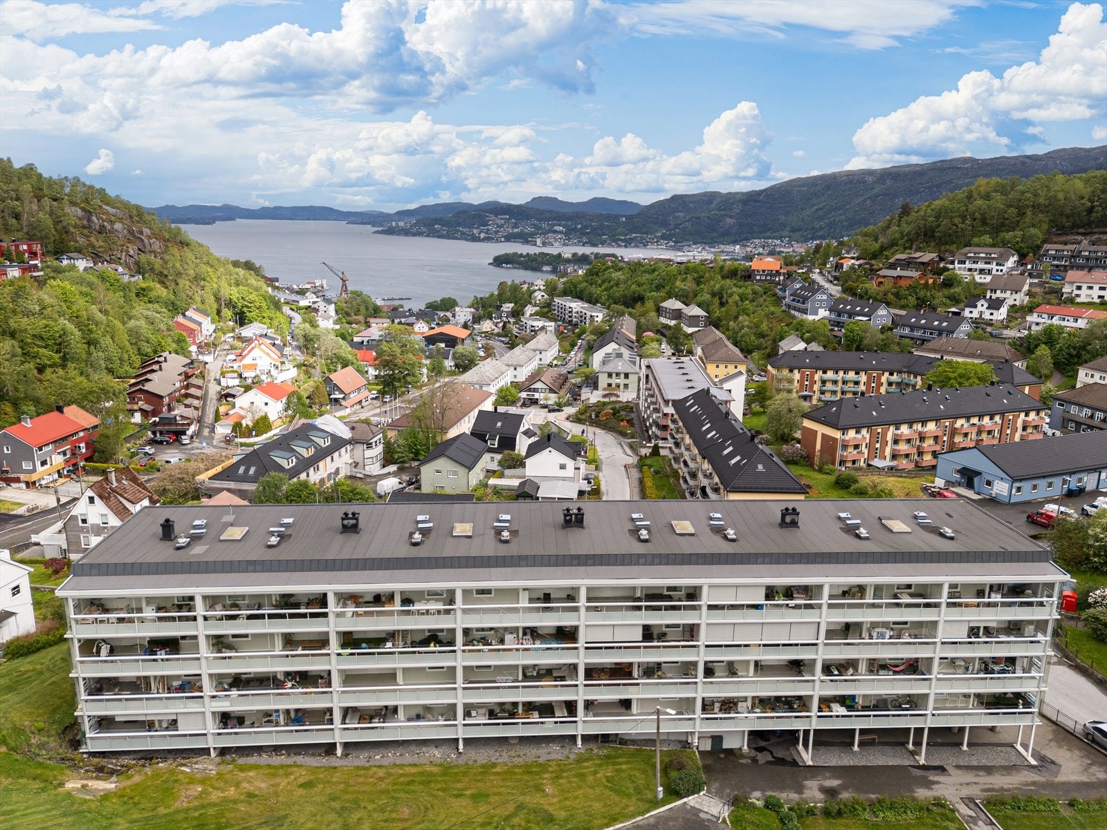 Leiligheten har en attraktiv og barnevennlig beliggenhet i et rolig boligområde på Melkeplassen Galleribilde