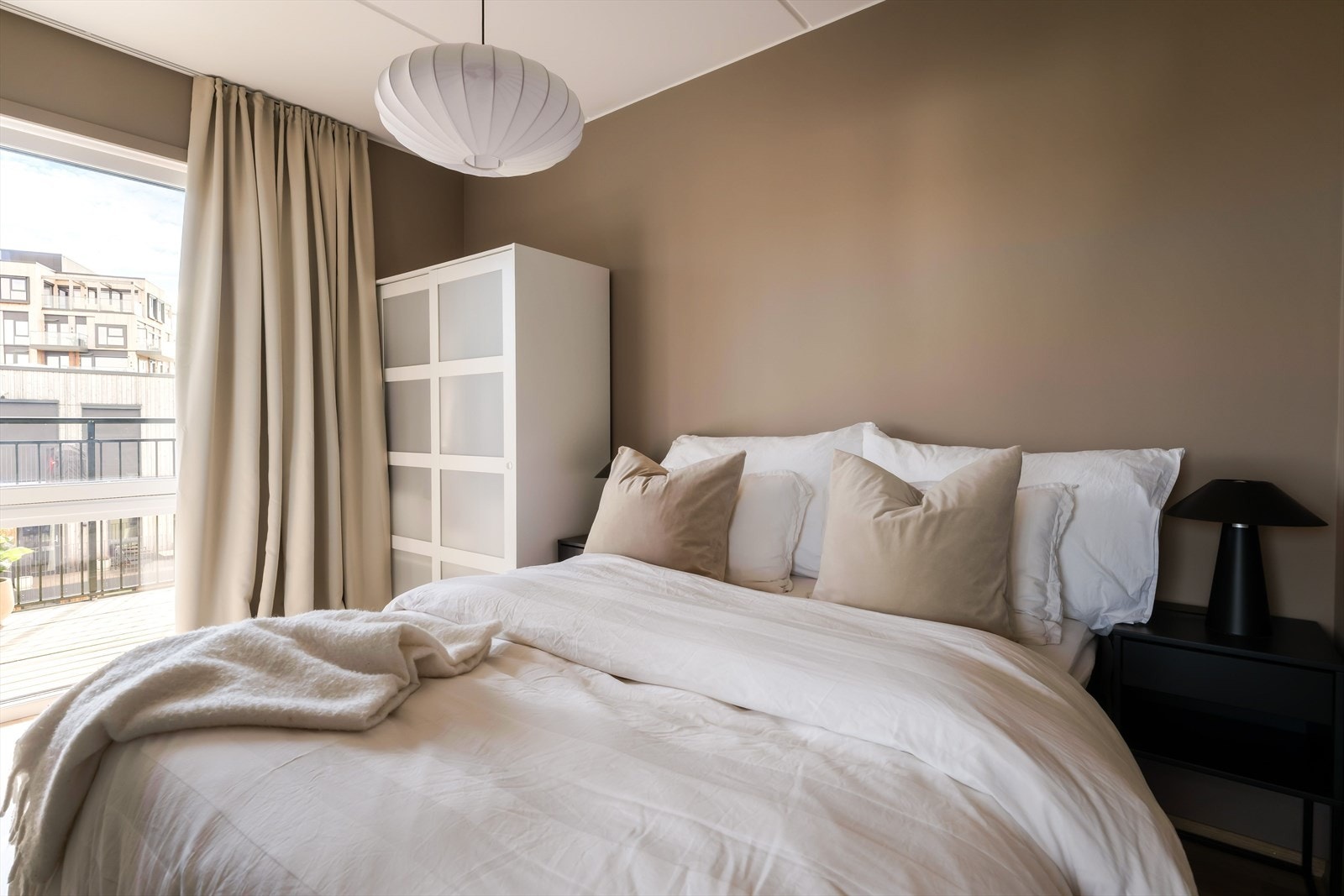 Leiligheten inneholder to soverom på 8,5 m² og 7 m². Galleribilde