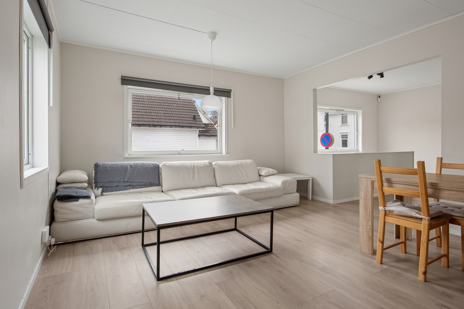 DNB Eiendom V/Sondre Aamodt har gleden av å presentere Wessels gate 75 - En lys og tiltalende leilighet over to plan i en horisontaldelt tomannsbolig på Vestre platå! Galleribilde