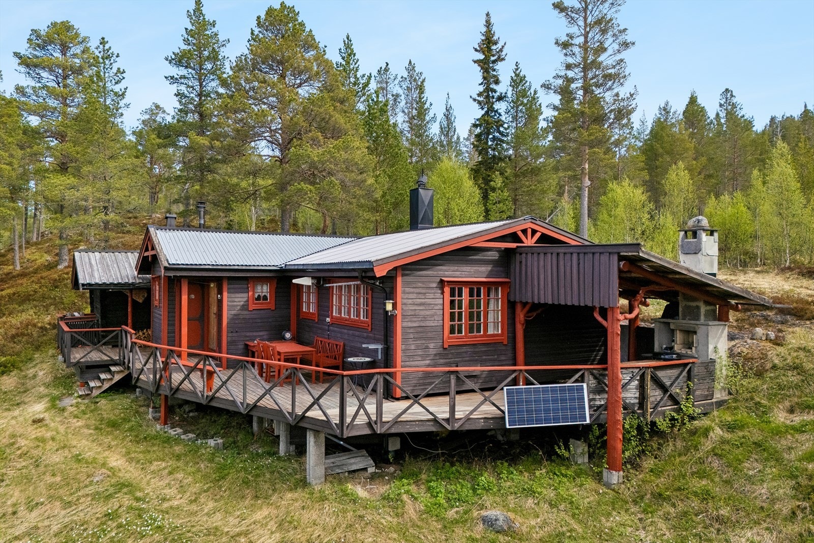 Heimdal Eiendomsmegling v/ Jon Herman Gulbrandsen ønsker velkommen til Renåbjørgvegen 234! Foto: EFKT v/ Matthias Herzog Galleribilde