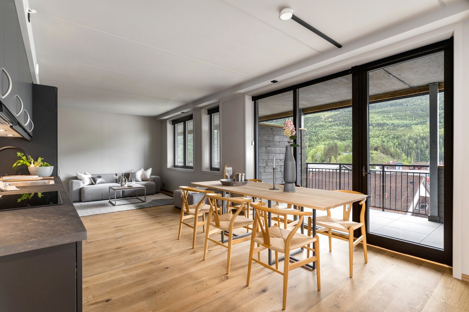 Her får du også enkel utgang til verandaen. Galleribilde