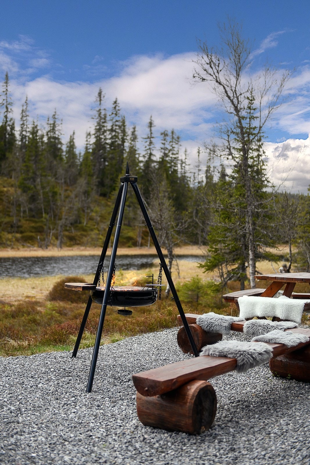 Bålplassen er et naturlig samlingspunkt for utekos på kveldene. Galleribilde
