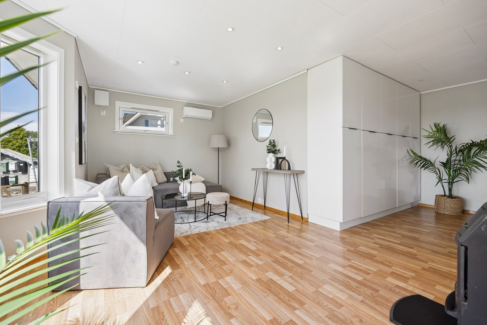 En lun stue som innbyr til hyggelige stunder med familie og venner. Galleribilde