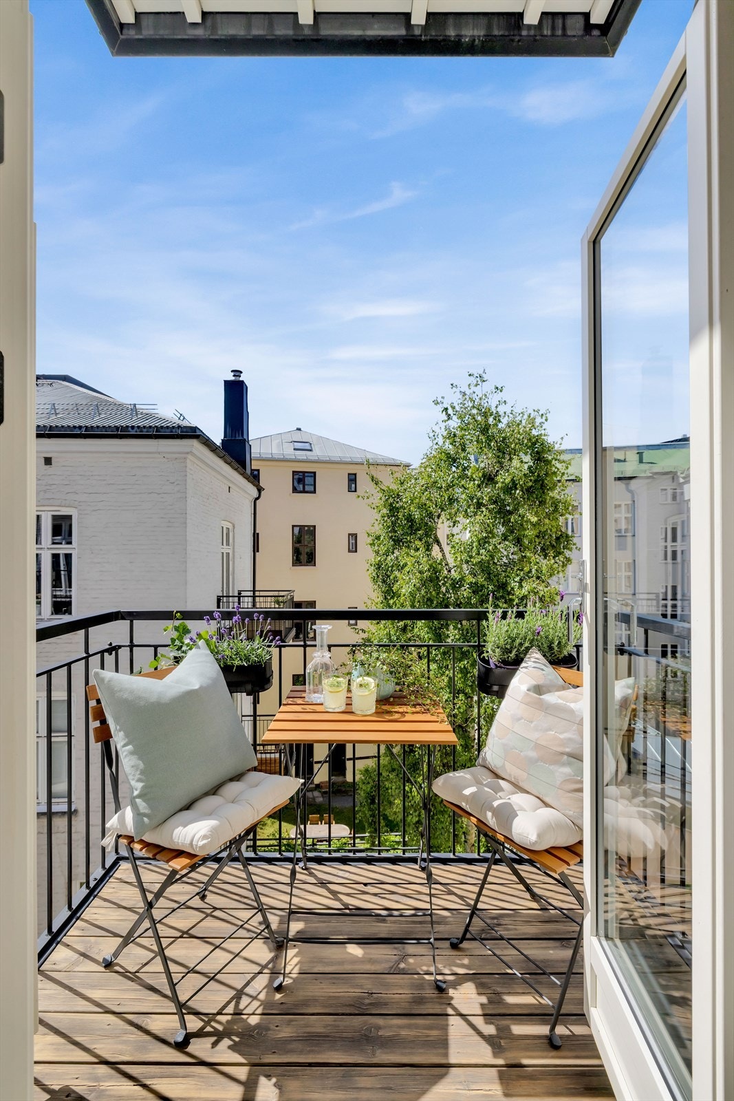 Et av leilighetens høydepunkter er den sydvestvendte balkongen. Galleribilde