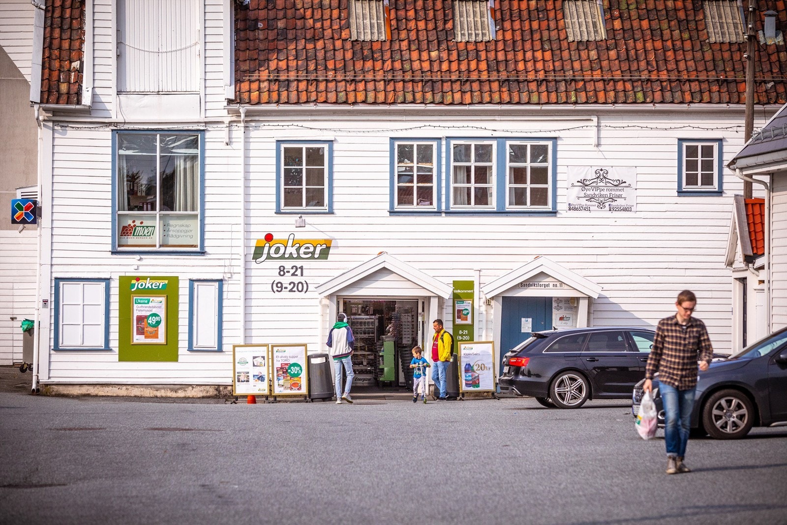 Nærbutikken Sandviken ligger kun tre minutters gange unna for enkel dagligvarehandel. Galleribilde