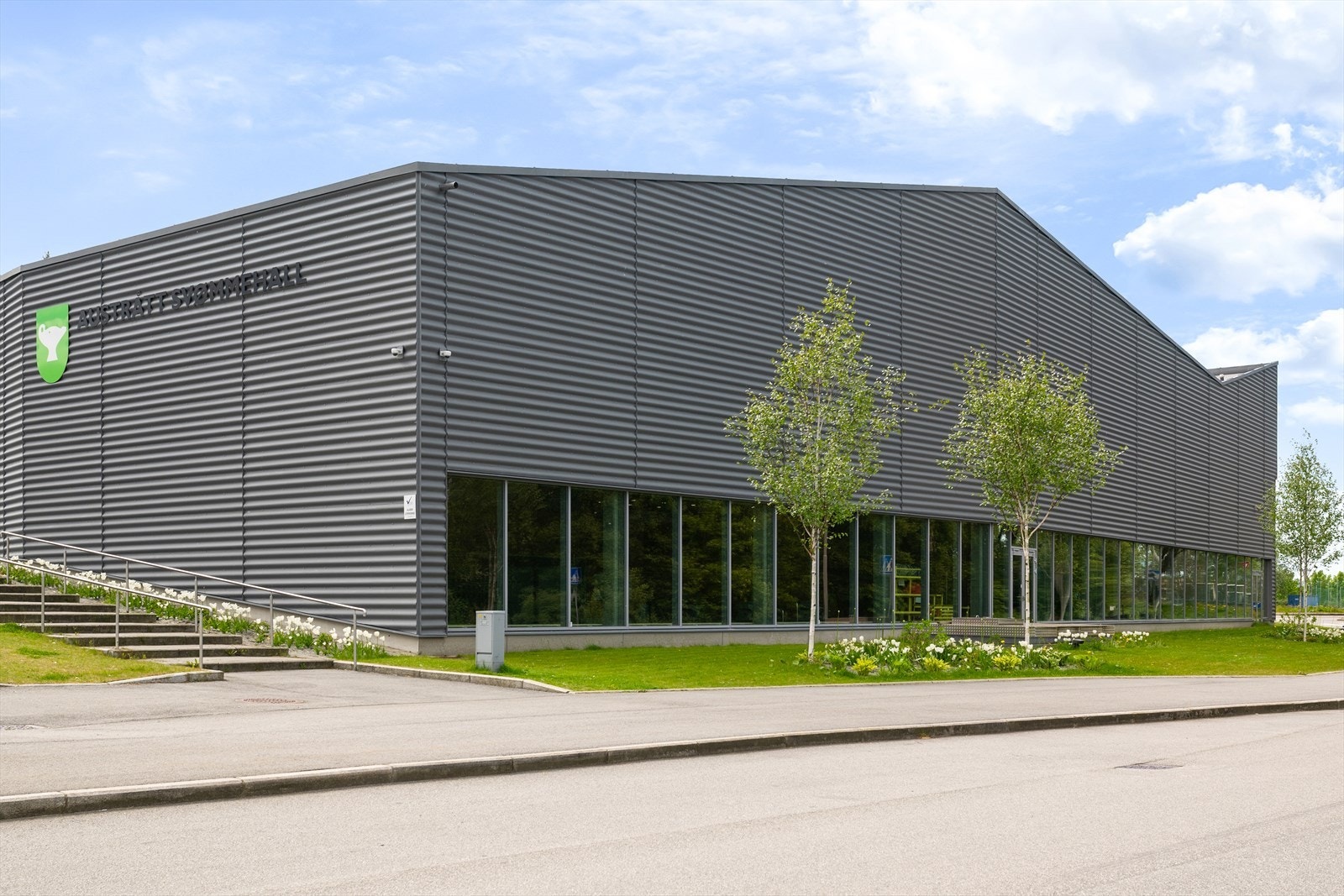 Kun en kort sykkeltur unna finner man Austrått svømmehall. Galleribilde