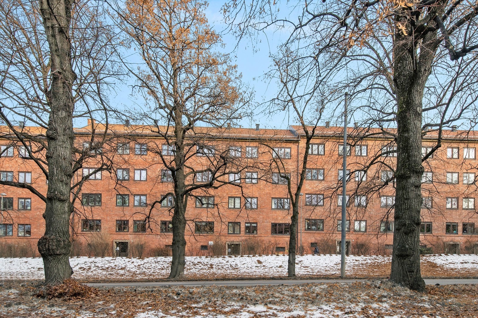 Fasade - Leilighet ligger i 2. etasje Galleribilde