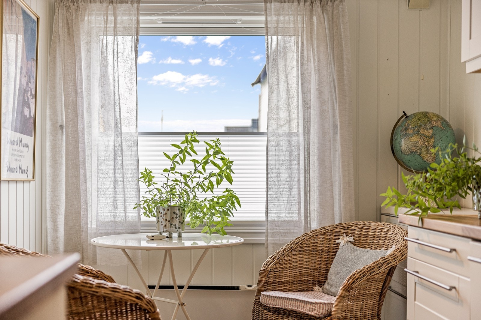 Vinduene i leiligheten har 2-lags glass. Galleribilde