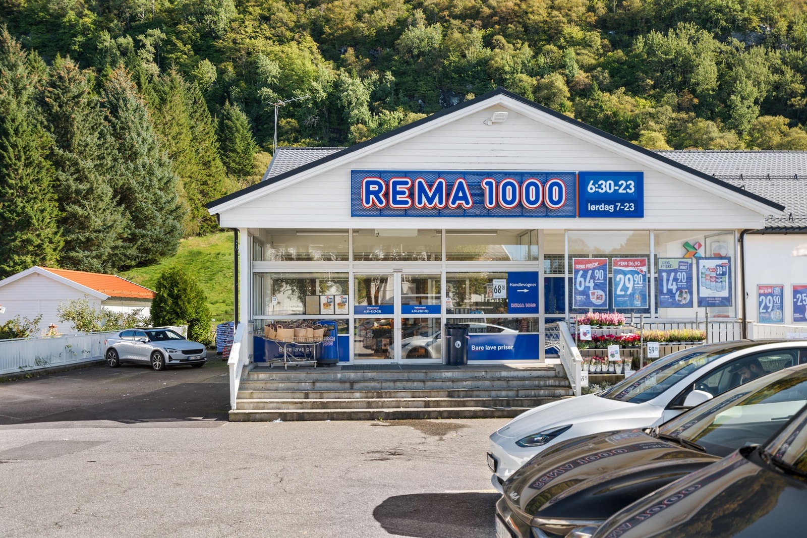 Det er kort vei til Rema 1000 Galleribilde